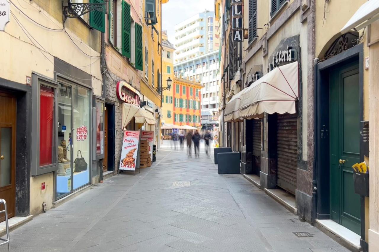 Mazzini 12 Very Central Apartment With Private Garage, Air Conditioning, Wifi, Just 50 Meters From The Beach Rapallo Bagian luar foto
