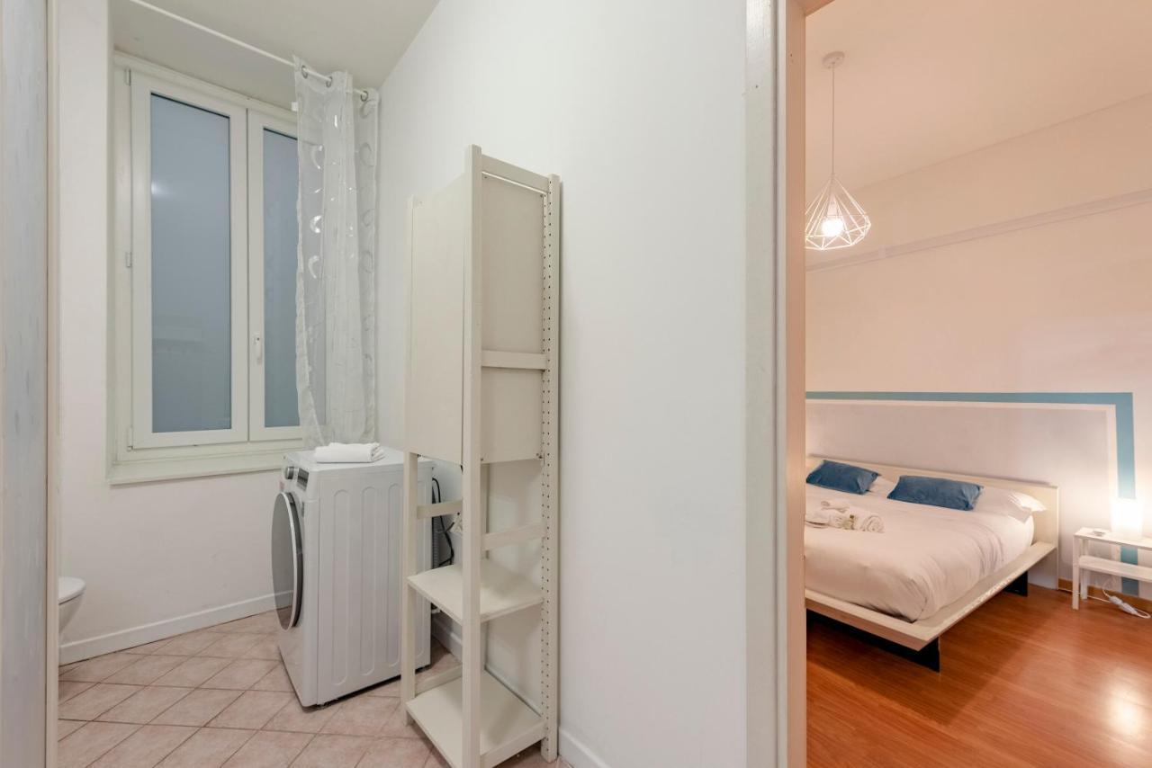 Mazzini 12 Very Central Apartment With Private Garage, Air Conditioning, Wifi, Just 50 Meters From The Beach Rapallo Bagian luar foto