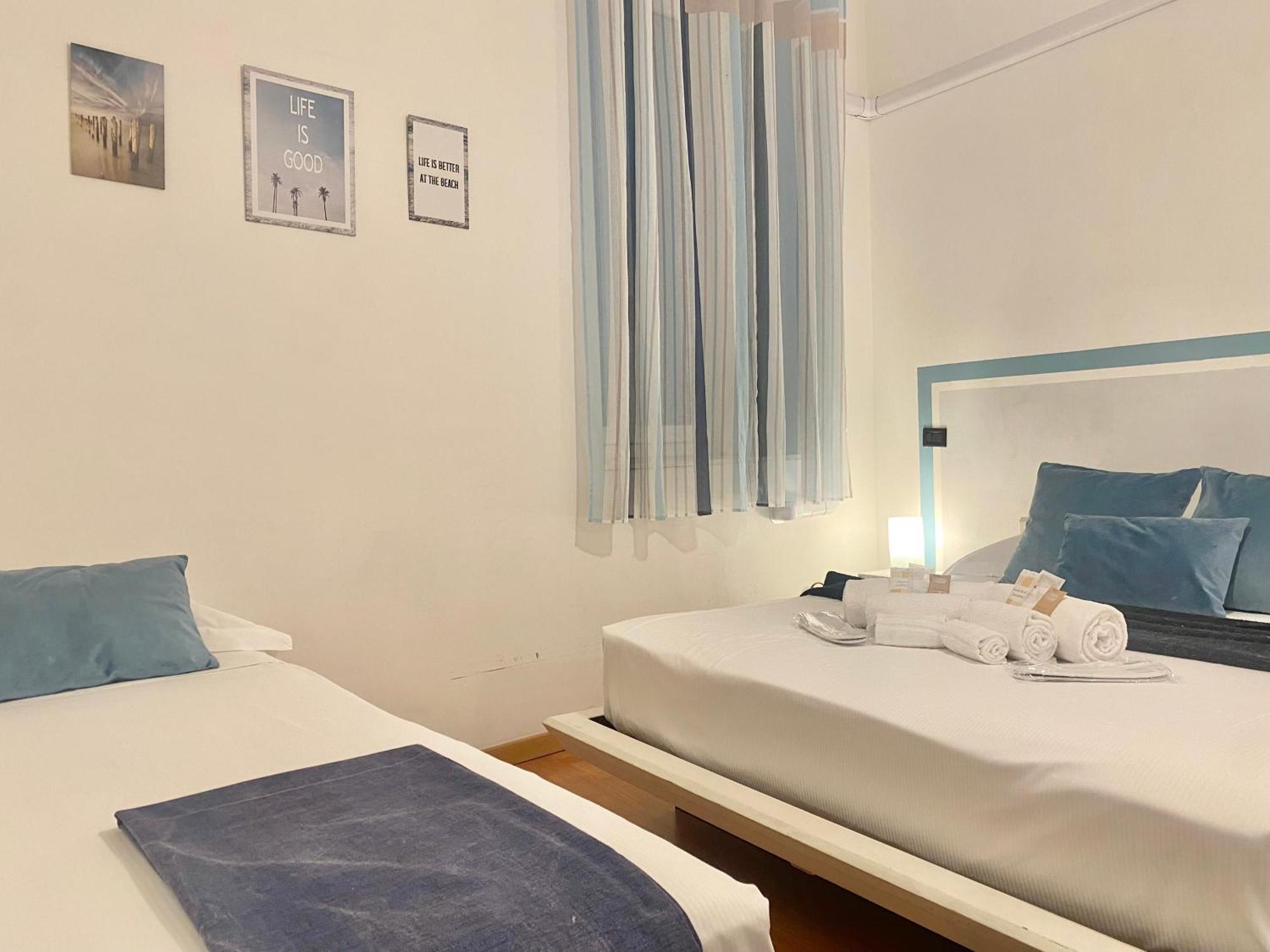 Mazzini 12 Very Central Apartment With Private Garage, Air Conditioning, Wifi, Just 50 Meters From The Beach Rapallo Bagian luar foto