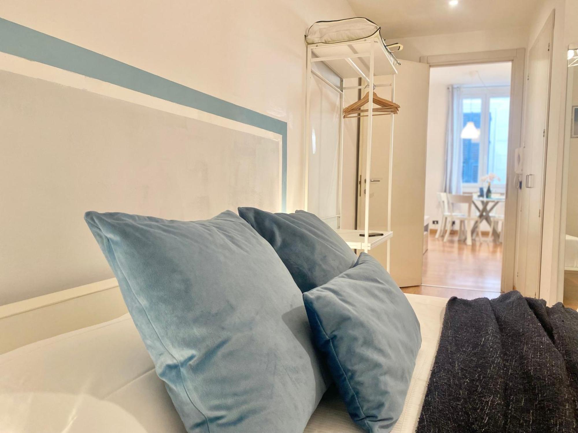 Mazzini 12 Very Central Apartment With Private Garage, Air Conditioning, Wifi, Just 50 Meters From The Beach Rapallo Bagian luar foto