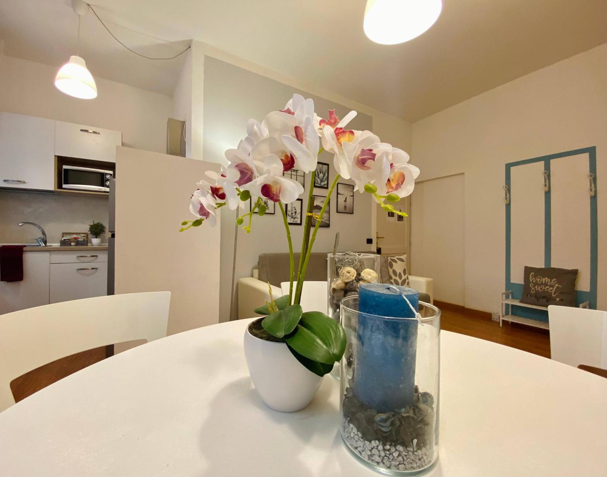 Mazzini 12 Very Central Apartment With Private Garage, Air Conditioning, Wifi, Just 50 Meters From The Beach Rapallo Bagian luar foto